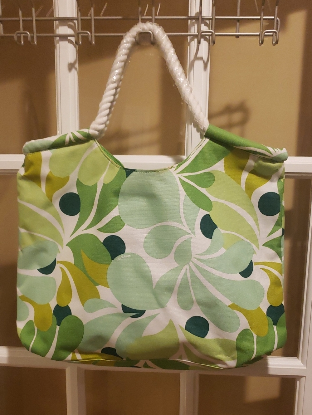 NWT Reversible Green/ Floral Pattern Rope-Handle Tote Bag by Clinique